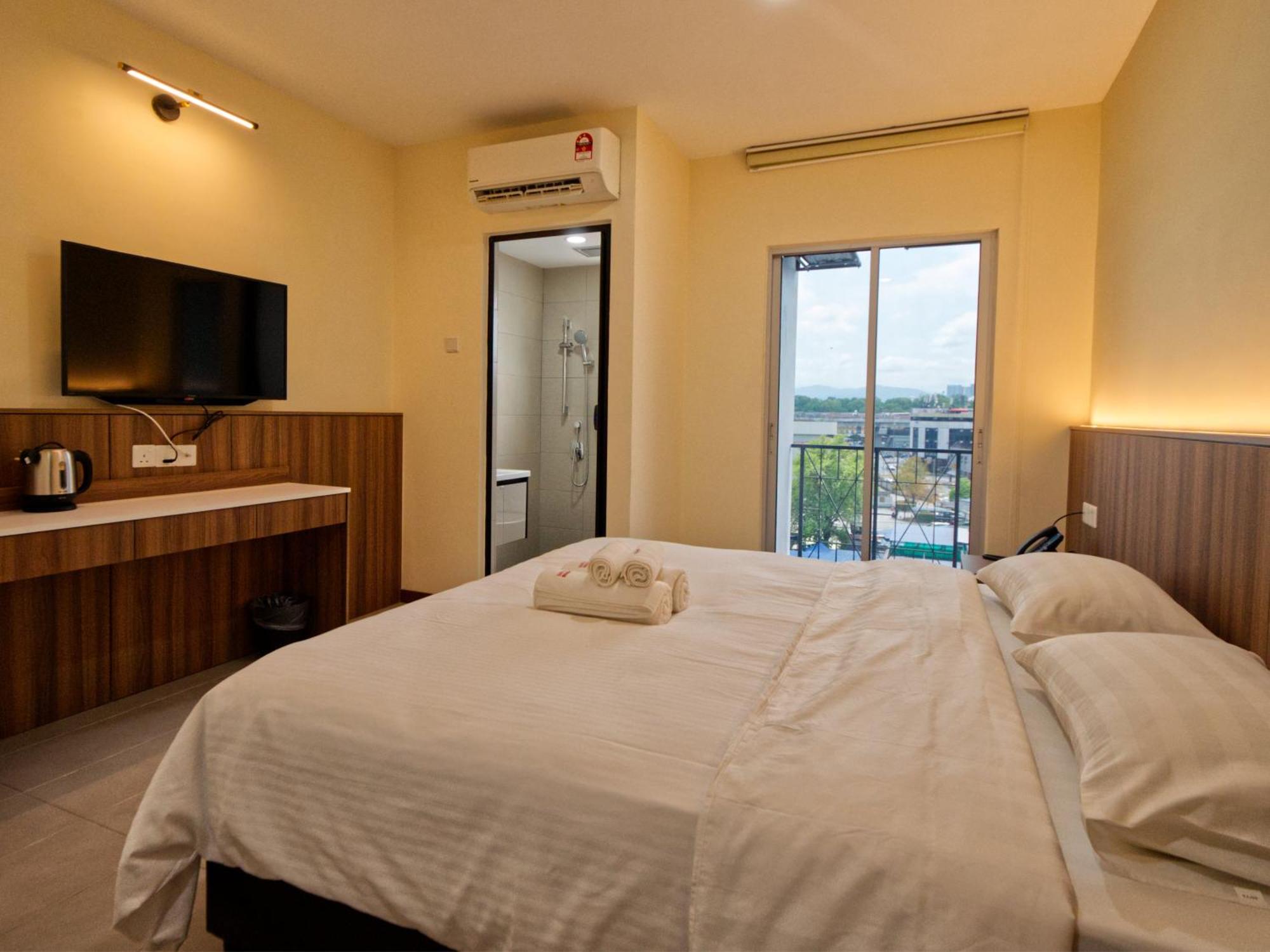 Weiss Hotels Kepong Baru Kampong Jawa Tengah Exterior photo