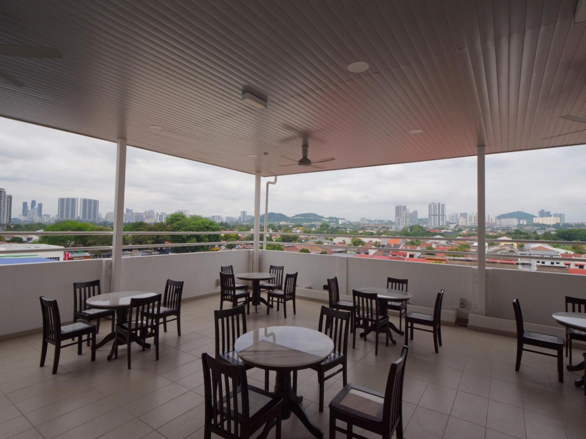 Weiss Hotels Kepong Baru Kampong Jawa Tengah Exterior photo