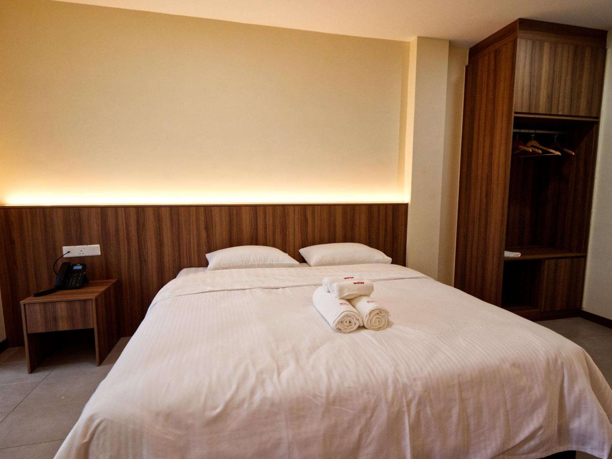 Weiss Hotels Kepong Baru Kampong Jawa Tengah Exterior photo
