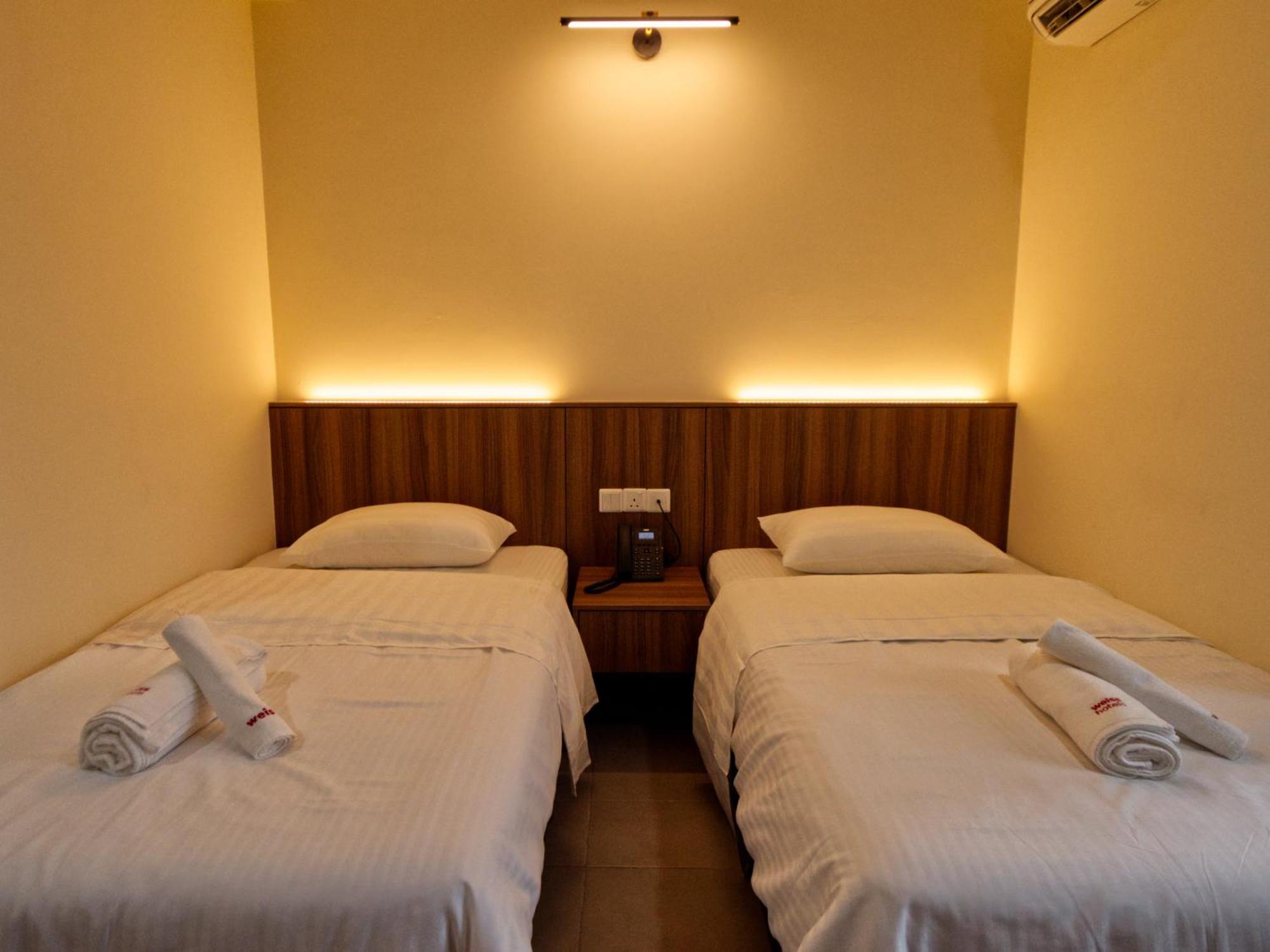 Weiss Hotels Kepong Baru Kampong Jawa Tengah Exterior photo